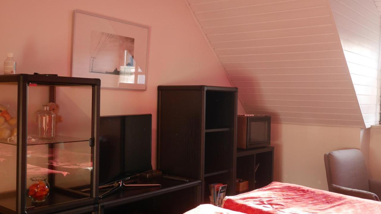Ruhiges Zimmer Naehe Nuernberg Messe Mit Wallbox Extérieur photo