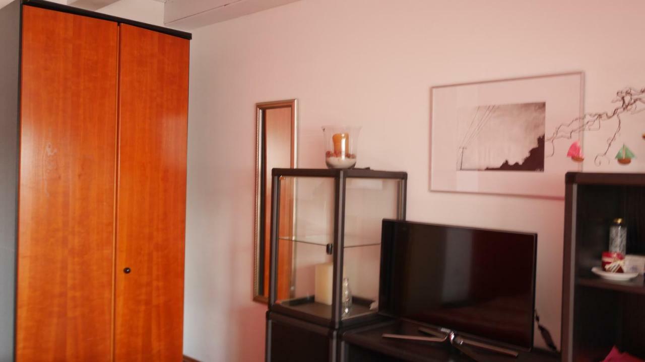 Ruhiges Zimmer Naehe Nuernberg Messe Mit Wallbox Extérieur photo
